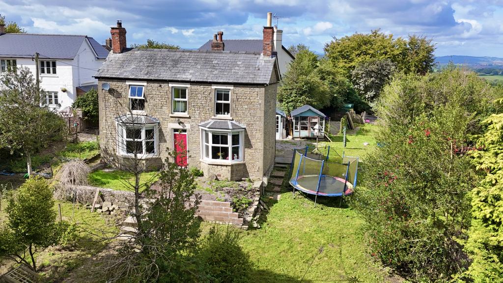 Beautiful, Characterful Two Bedroom Cottage with