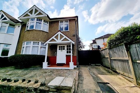 3 bedroom semi-detached house for sale, Ashurst Road, Cockfosters, Barnet