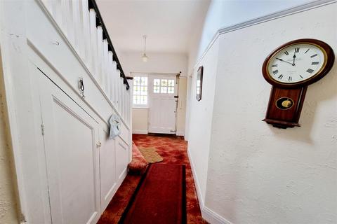 3 bedroom semi-detached house for sale, Ashurst Road, Cockfosters, Barnet