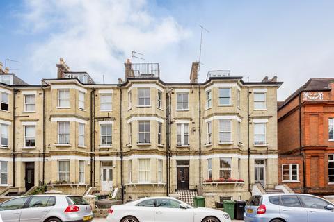 3 bedroom flat to rent, Crossfield Road, Belsize Park NW3