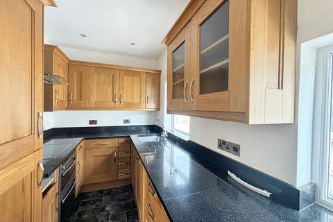 137 Limpsfield Road, Warlingham, CR6 9RH