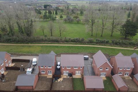 3 bedroom semi-detached house for sale, Gardiner View, Oadby, LE2