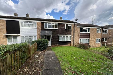 3 bedroom terraced house to rent, Webb Rise, Stevenage SG1