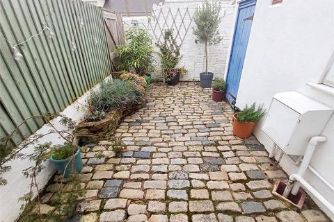 9 Chapel Road, Poole, BH14 0JU