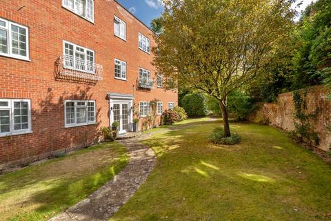 2 bedroom flat for sale, Sunningdale,  Berkshire,  SL5