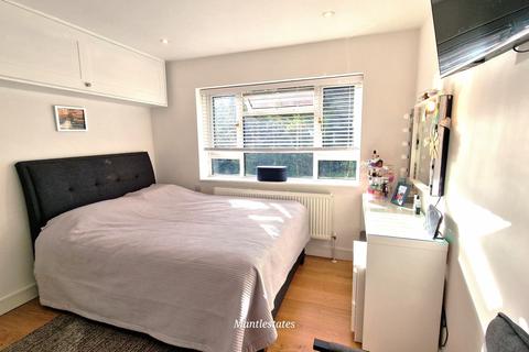 2 bedroom flat for sale, 43 Woodville Road, Barnet EN5