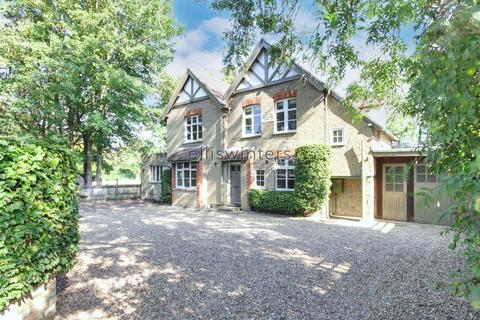 4 bedroom detached house for sale, Ramsey Road, St. Ives