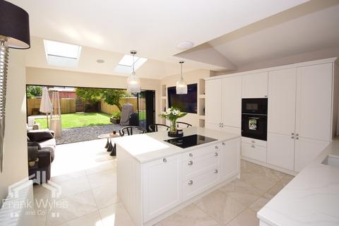 3 bedroom semi-detached house for sale, Rossendale Road, Lytham St. Annes, Lancashire