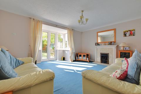 4 bedroom detached house for sale, Wallace Binder Close, Maldon, Essex, CM9