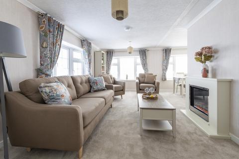 2 bedroom park home for sale, Grantham, Lincolnshire, NG23