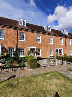 3 bedroom terraced house to rent, Chedworth Place, Tattingstone IP9