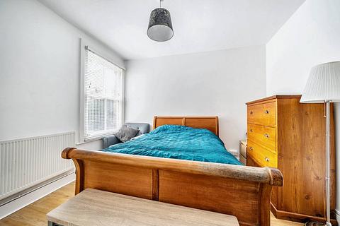 23 Leucha Road, London, E17 7LJ