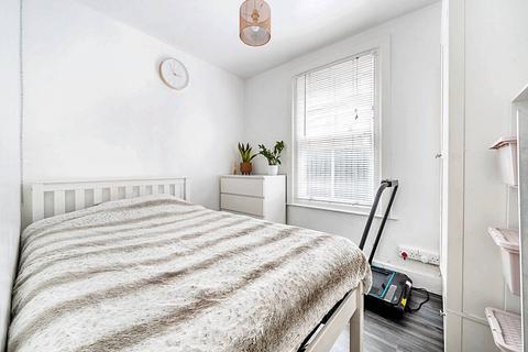 23 Leucha Road, London, E17 7LJ