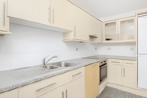 2 bedroom apartment to rent, Henfield Road, London, SW19