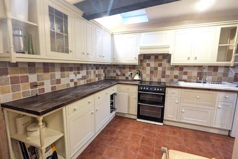 2 bedroom end of terrace house for sale, Village Road, Alverstoke, Gosport, Hampshire, PO12