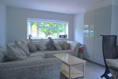 3 bedroom detached house for sale, Langley Close, Epsom KT18