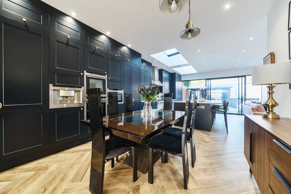 Kitchen/Dining
