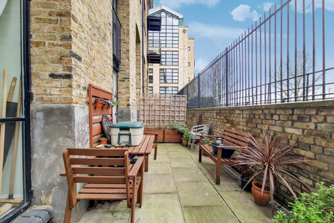 1 bedroom apartment for sale, Slipway House, London, E14