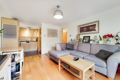 1 bedroom apartment for sale, Slipway House, London, E14