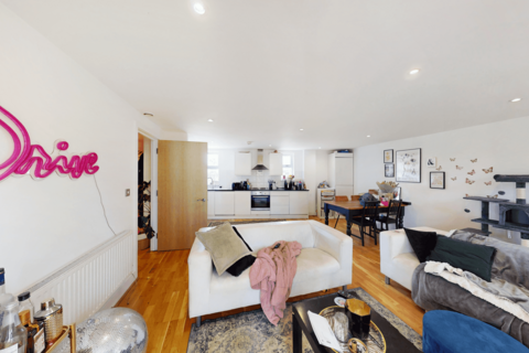 3 bedroom apartment for sale, Cadogan Terrace, London, E9