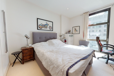 1 bedroom apartment for sale, Discovery Dock Apartments West,  South Quay Square, London, E14