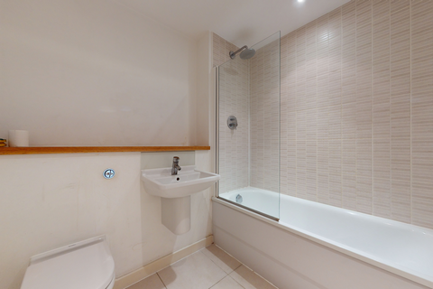 undefined, Commercial Road  , London, E14