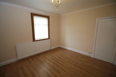 3 bedroom semi-detached bungalow to rent, Eldon Street, Greenock