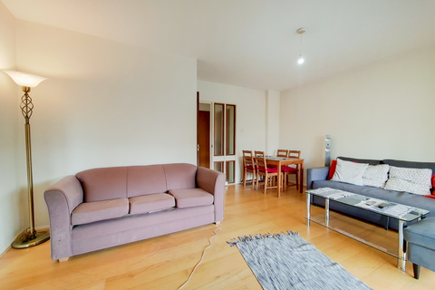 2 bedroom apartment for sale, Bridge House Quay, London, E14