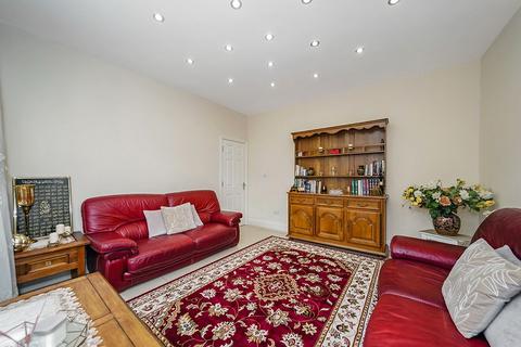 3 Rochester Gardens, Ilford, IG1 3LZ