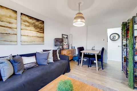 1 bedroom apartment for sale, Ringwood Gardens, London, E14