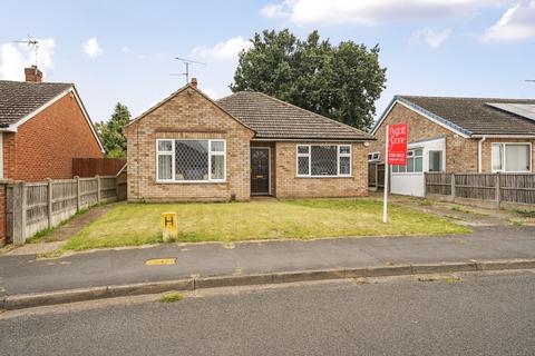 3 bedroom detached bungalow for sale, St. Hughs Drive, North Hykeham, Lincoln, Lincolnshire, LN6