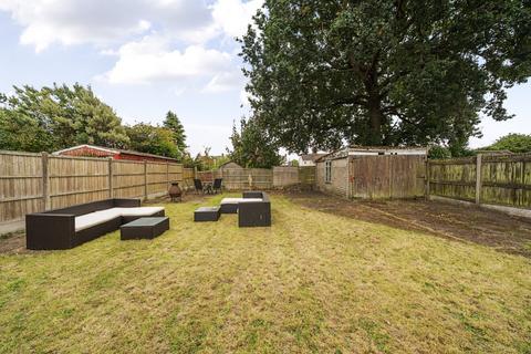 3 bedroom detached bungalow for sale, St. Hughs Drive, North Hykeham, Lincoln, Lincolnshire, LN6