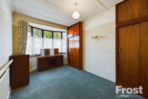 26 Parkfield Crescent, Feltham, TW13 7LA