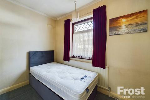 26 Parkfield Crescent, Feltham, TW13 7LA