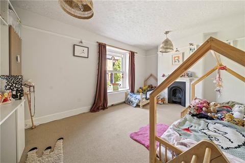 4 Brooklands, Totnes, TQ9 5AR