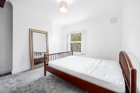 1 bedroom flat to rent, Lichfield Road, London NW2