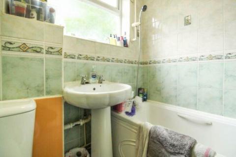 20 Brecon Close, Luton, LU1 5HS