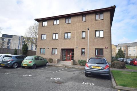 3 bedroom flat to rent, Allanfield, Edinburgh, EH7