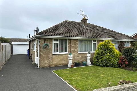 2 bedroom bungalow for sale, Wharfedale, Filey