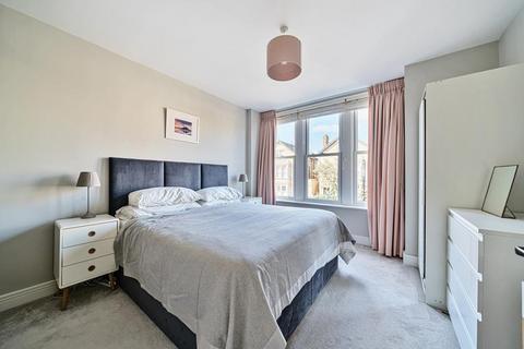 2 bedroom flat for sale, Kingston,  Surrey,  KT1