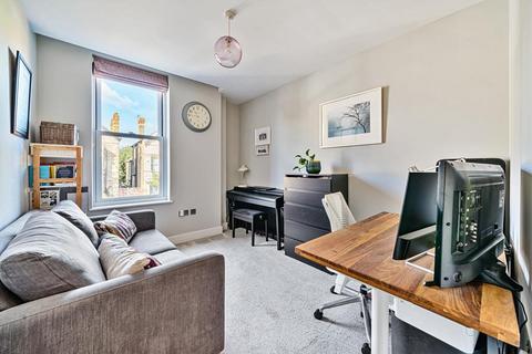 2 bedroom flat for sale, Kingston,  Surrey,  KT1