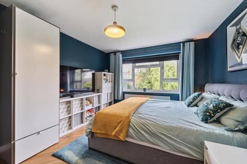 3 Connaught Close, Reading, RG30 2UG