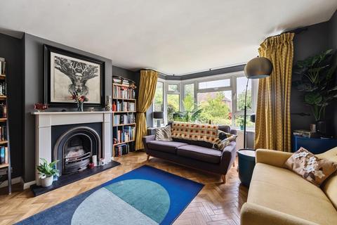 3 Connaught Close, Reading, RG30 2UG