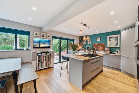 3 Connaught Close, Reading, RG30 2UG