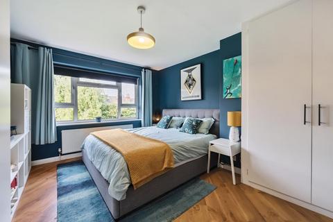 3 Connaught Close, Reading, RG30 2UG