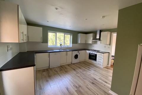 15 Barwick Drive, Uxbridge, UB8 3UP