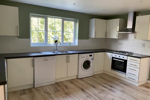 15 Barwick Drive, Uxbridge, UB8 3UP
