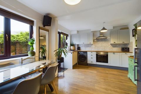 4 Derby Road, Caergwrle, Wrexham, LL12 9AB