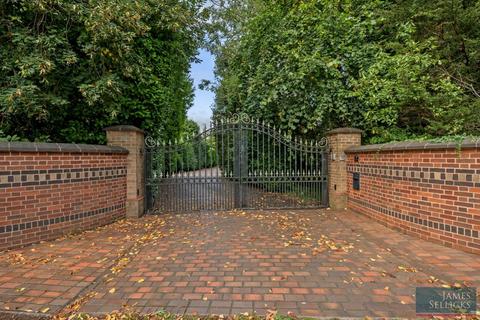 4 bedroom detached bungalow for sale, Manor Road, Oadby, Leicestershire