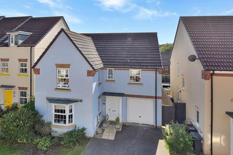 4 bedroom detached house for sale, Redland Way, Cullompton